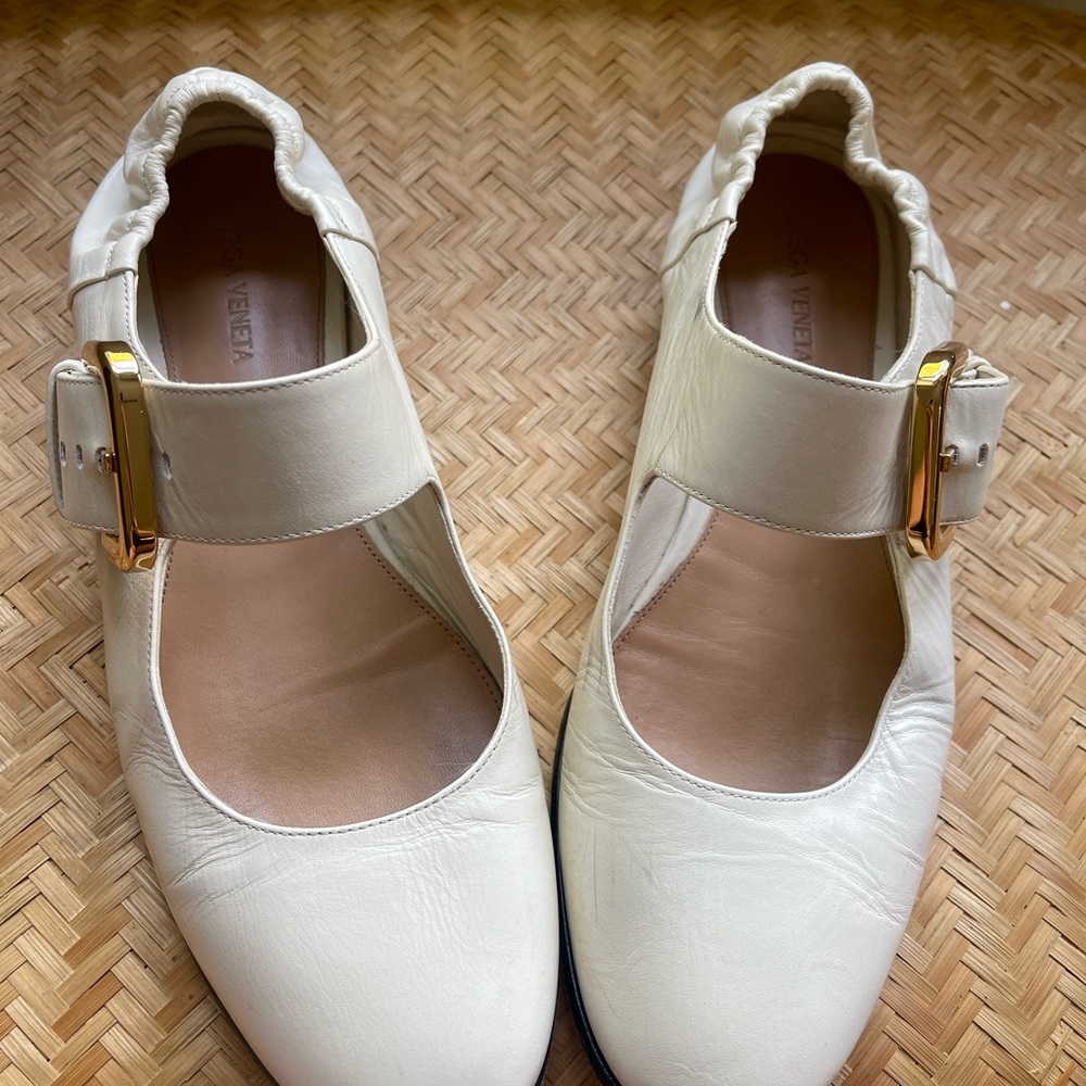 Bottega Veneta Off-White Astaire Mary-Jane Ballerina Flats 39